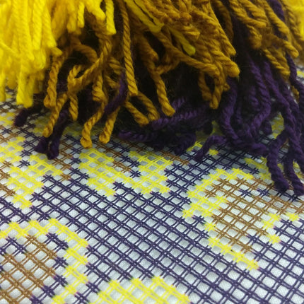 Needlepoint Pillow Kit "Royal Tapestry"