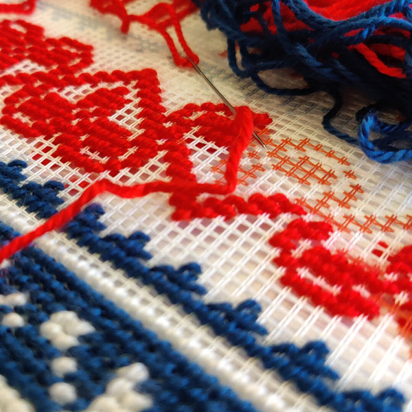 Needlepoint Pillow Kit 