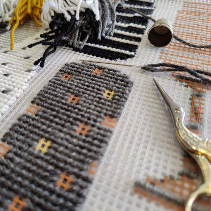 Needlepoint Pillow Kit "Bottles"