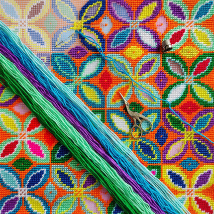 Needlepoint Pillow Kit "Sunbeams"