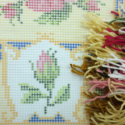Needlepoint Pillow Kit "Roses"