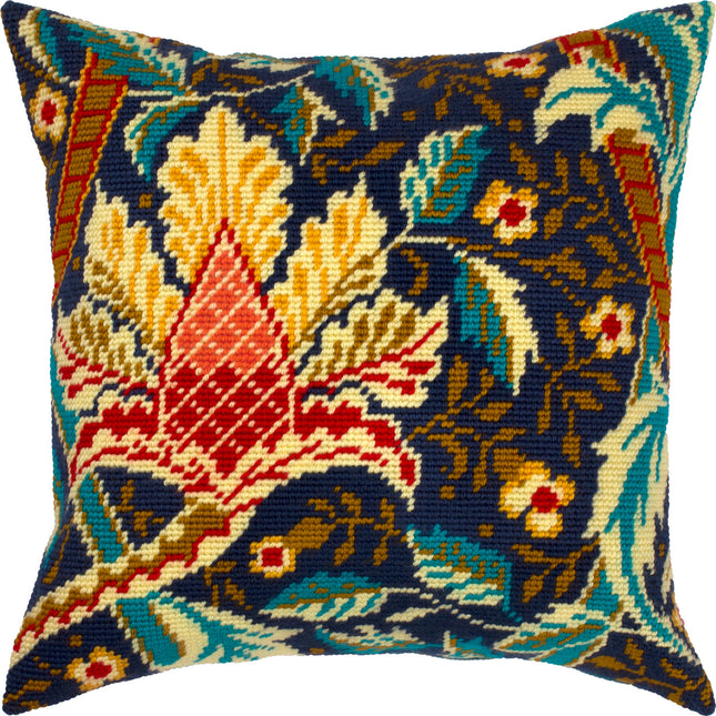 Needlepoint Pillow Kit "Hazelnut"