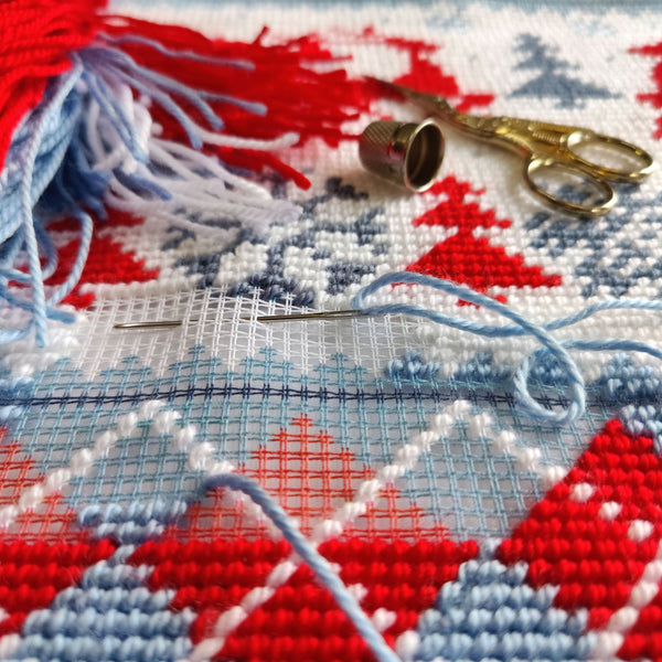 Needlepoint Pillow Kit 