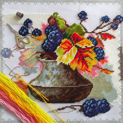 Needlepoint Pillow Kit "Autumn mood"
