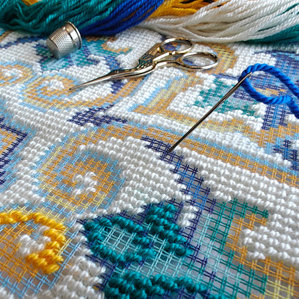 Needlepoint Pillow Kit "Porto"