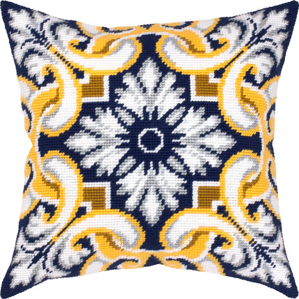 Needlepoint Pillow Kit "Tiara"