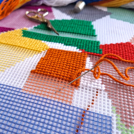 Needlepoint Pillow Kit "The Snail"