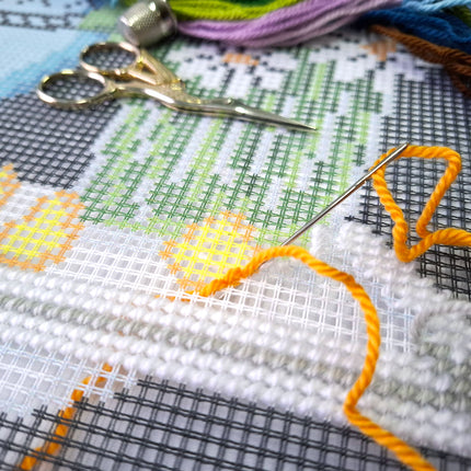 Needlepoint Pillow Kit "The Daisies"