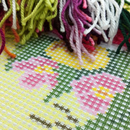 Needlepoint Pillow Kit "Bouquet of Violas"