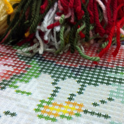 Needlepoint Pillow Kit "Poppies and Daisies"
