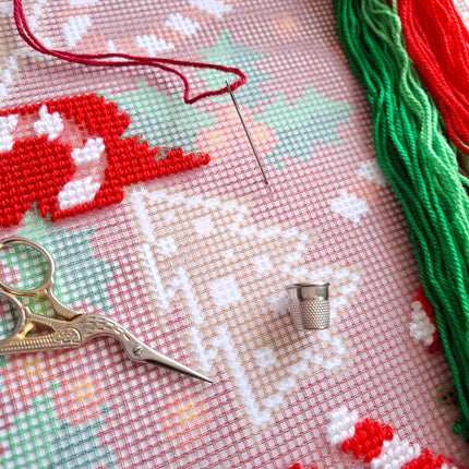 Needlepoint Pillow Kit "A fabulous Christmas"