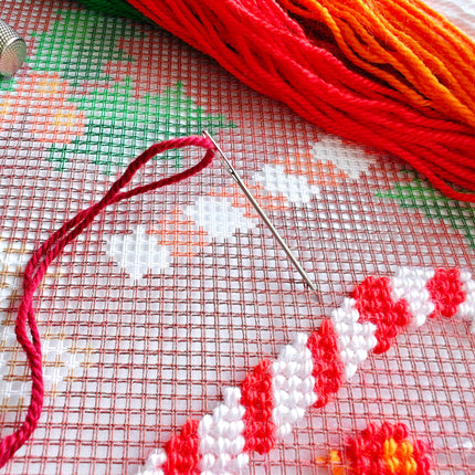 Needlepoint Pillow Kit "A fabulous Christmas"