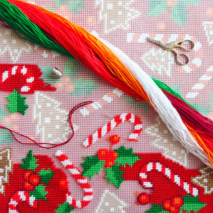 Needlepoint Pillow Kit "A fabulous Christmas"