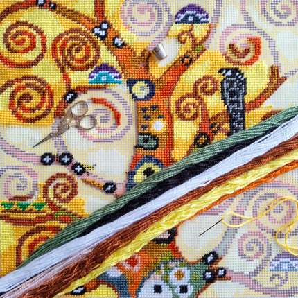Needlepoint Pillow Kit "Tree of Life"