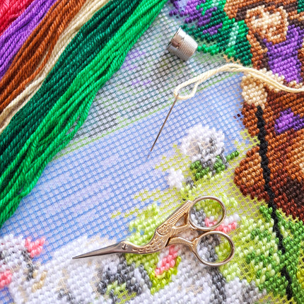 Needlepoint Pillow Kit "Blue Mountains"