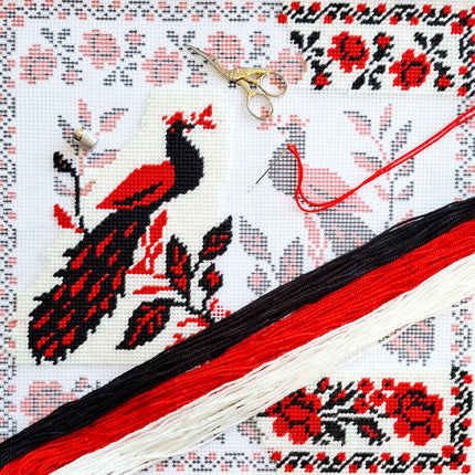 Needlepoint Pillow Kit "Love Amulet"