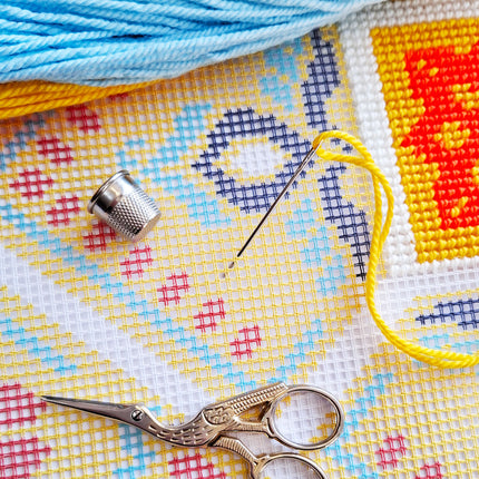 Needlepoint Pillow Kit "Sunny Morning"