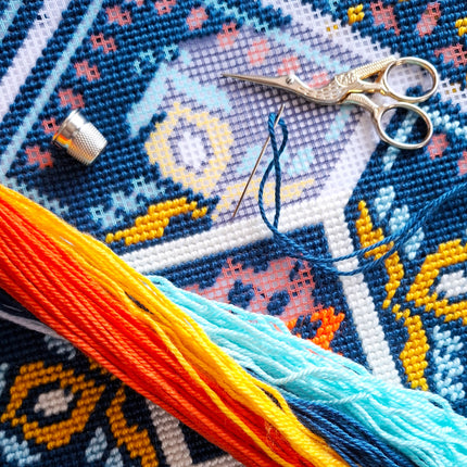 Needlepoint Pillow Kit "Deep Night"