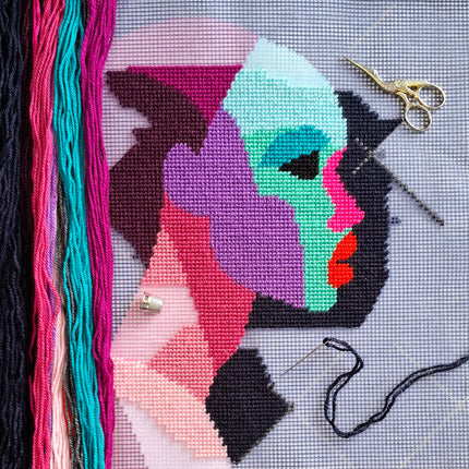 Needlepoint Pillow Kit "Mysteriousness"