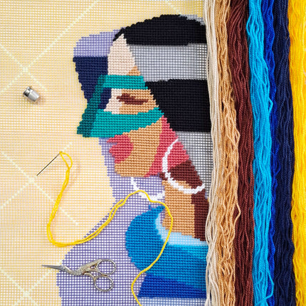 Needlepoint Pillow Kit "Secret"