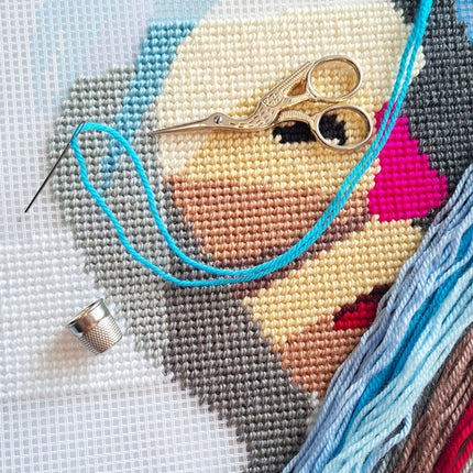 Needlepoint Pillow Kit "Strength"