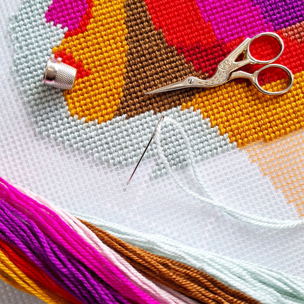 Needlepoint Pillow Kit "Dreaminess"