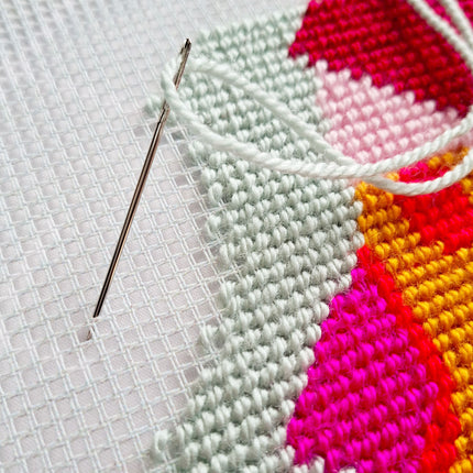 Needlepoint Pillow Kit "Dreaminess"