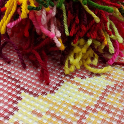 Needlepoint Pillow Kit "Gerbera"