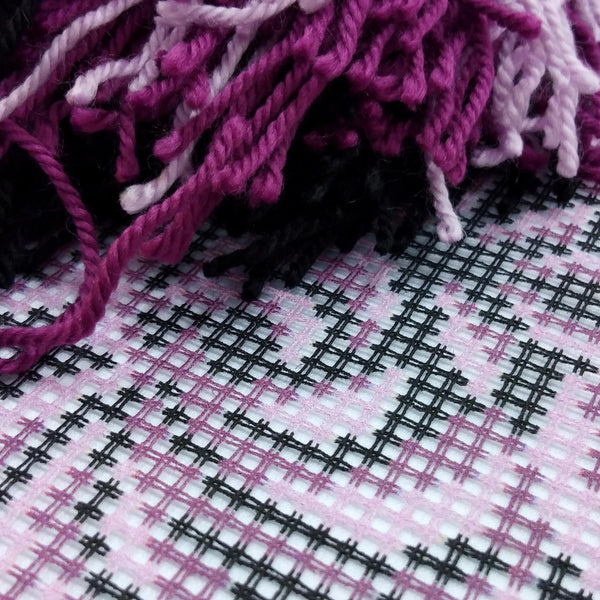 Needlepoint Pillow Kit 