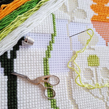 Cross Stitch Pillow Kit "Natures lines"