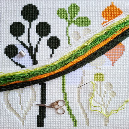 Cross Stitch Pillow Kit "Natures lines"