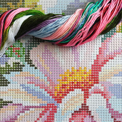 Cross Stitch Pillow Kit "Dahlia"