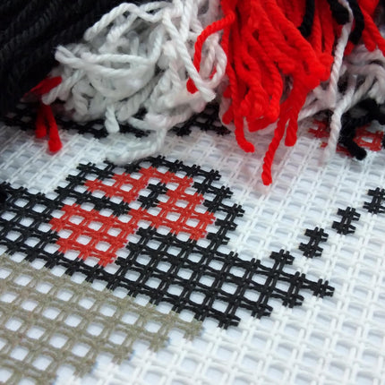 Cross Stitch Pillow Kit "Flirting"