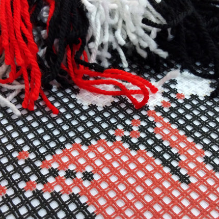 Cross Stitch Pillow Kit "Friskiness"
