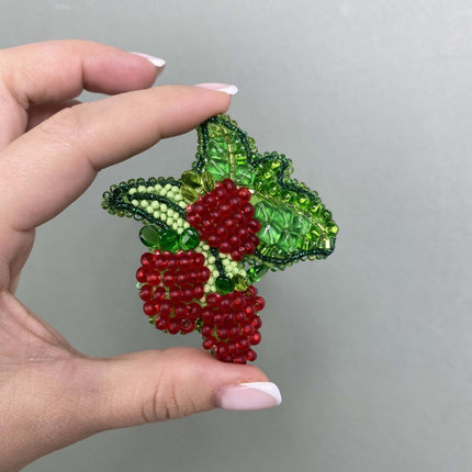 Beadwork kit for creating broоch "Raspberry"