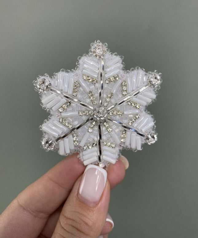 Beadwork kit for creating broоch "Snowflake"