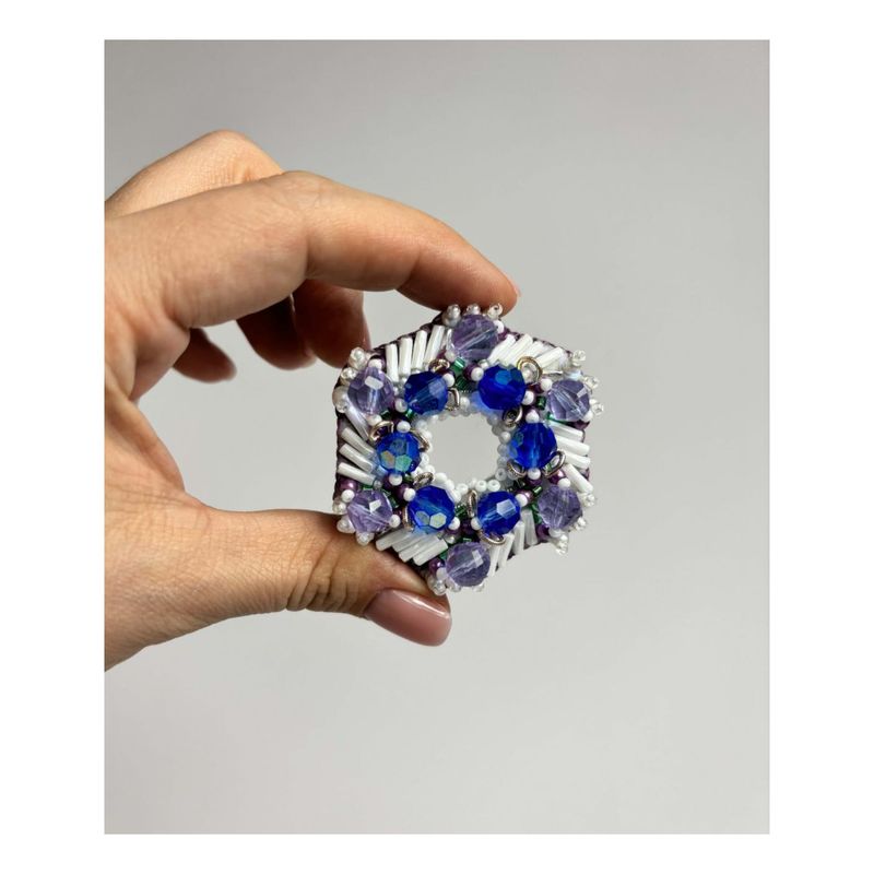 Beadwork kit for creating broоch "Winter wreath"