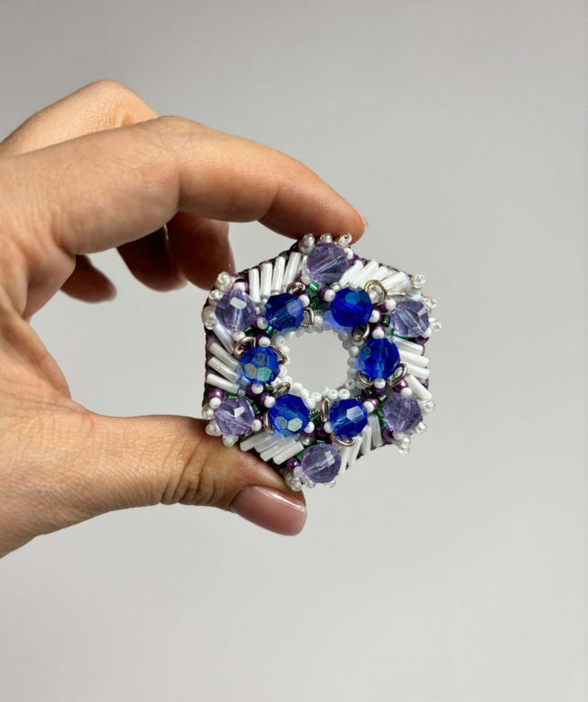 Beadwork kit for creating broоch "Winter wreath"