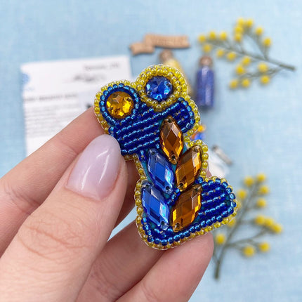 Beadwork kit for creating broоch "Frog"