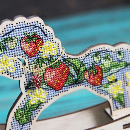 🎠 DIY Counted Cross Stitch Kit Rocking Horse "Strawberry"