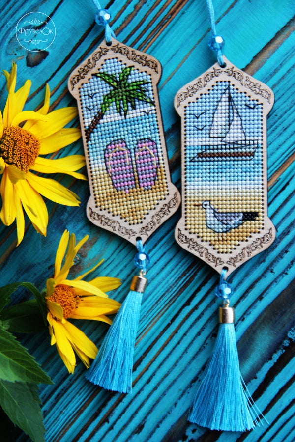 DIY Cross stitch kit on wood 