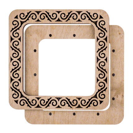 Embroidery frame on magnets