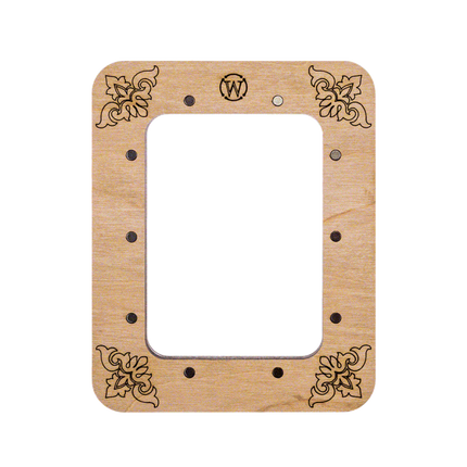 Embroidery frame on magnets