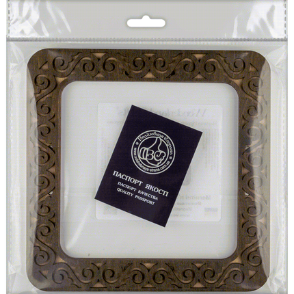 Embroidery frame on magnets