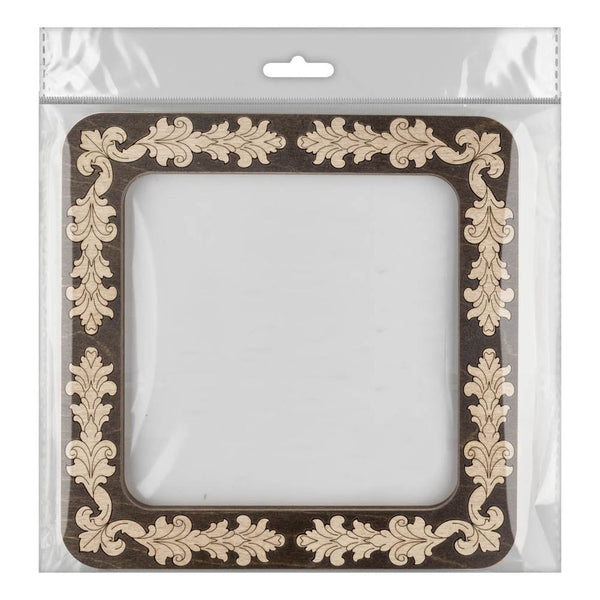 Embroidery frame on magnets