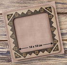 Embroidery frame on magnets