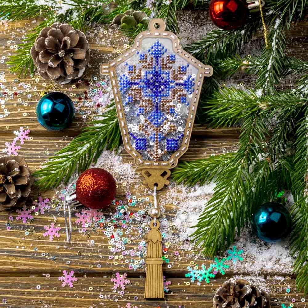 DIY Bead embroidery kit on a plastic base "Сhristmas flashlight"
