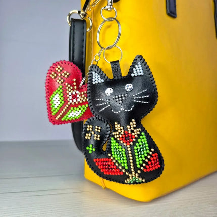 Bead Embroidery Charm Kit on Faux Leather – «Набір для вишивки бісером на штучній шкірі «Шарм для сумки – Котяча ніжність» FLBB-182»