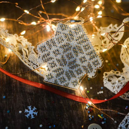 Bead embroidery kit on a plastic base "Christmas tree toys"