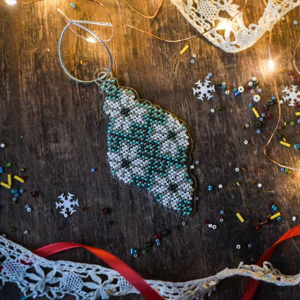Bead embroidery kit on a plastic base "Christmas tree toys"